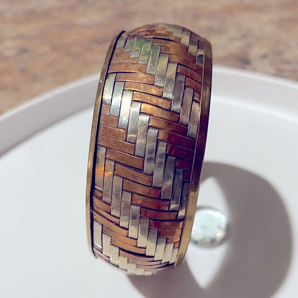 Vintage Silver Copper & Brass bangle bracelet Tri-Color Basket Weave Cuff VGUC - Picture 4 of 17
